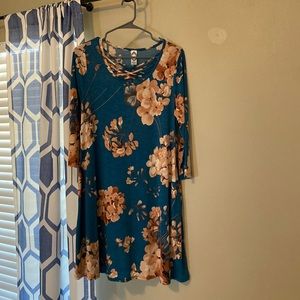 Honeyme 3/4 sleeve floral Midi Dress